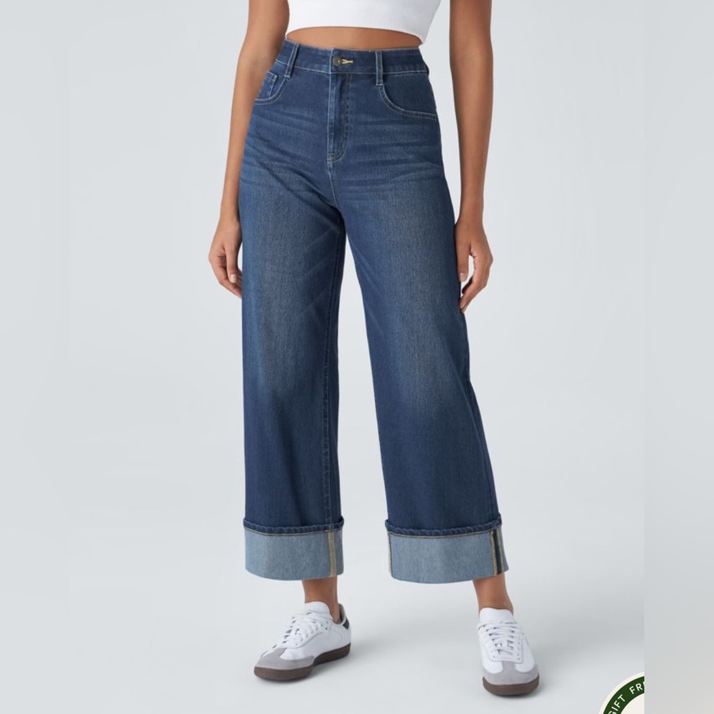 Halara Indigo Cuffed Jeans Size Small